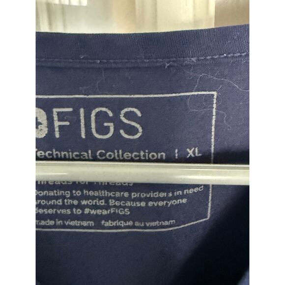FIGS men’s Leon Three-Pocket Scrub Top Navy size XL    po# 2435 - Picture 5 of 7